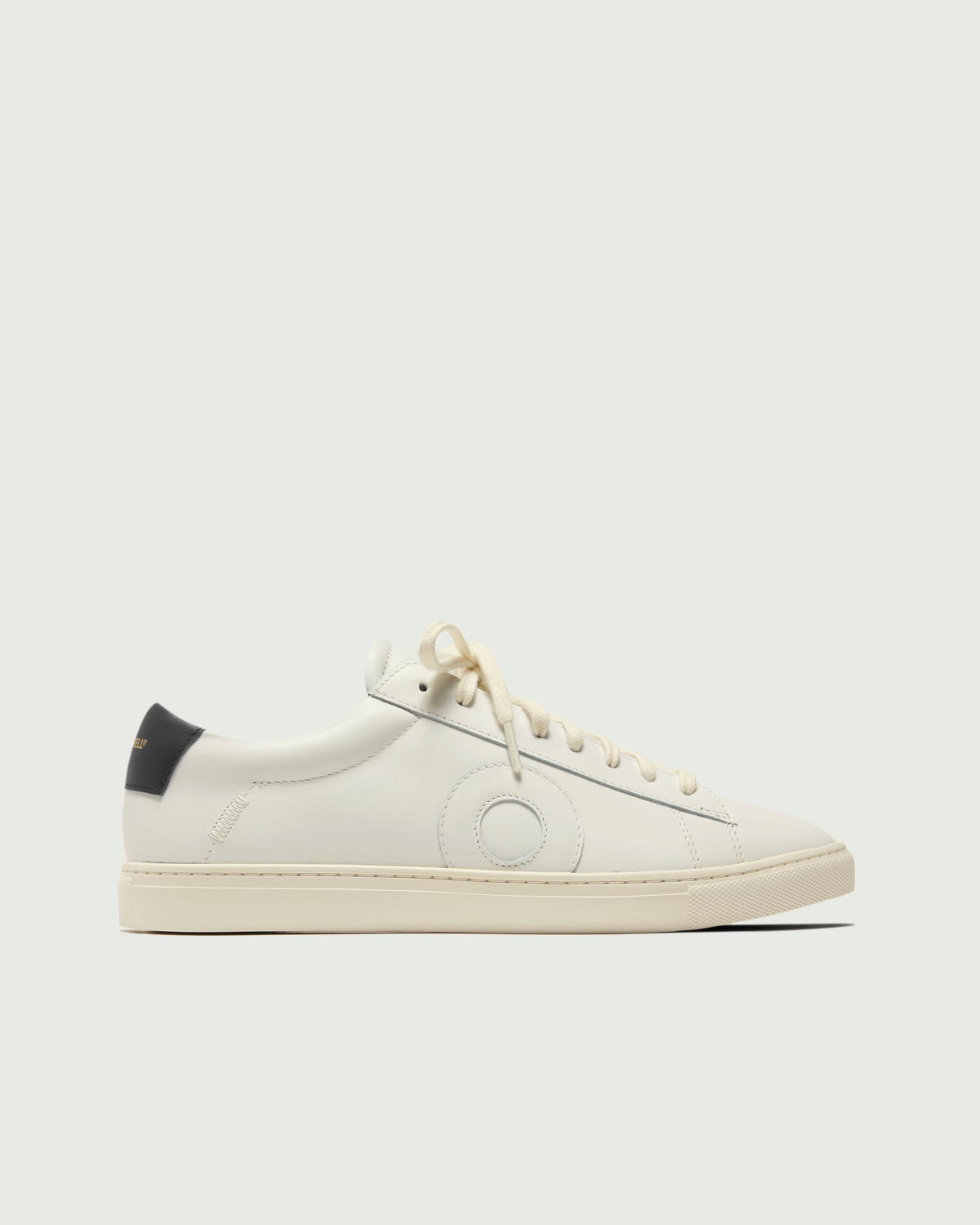Low 1 | White / Black / Ivory (Orthopedic)
