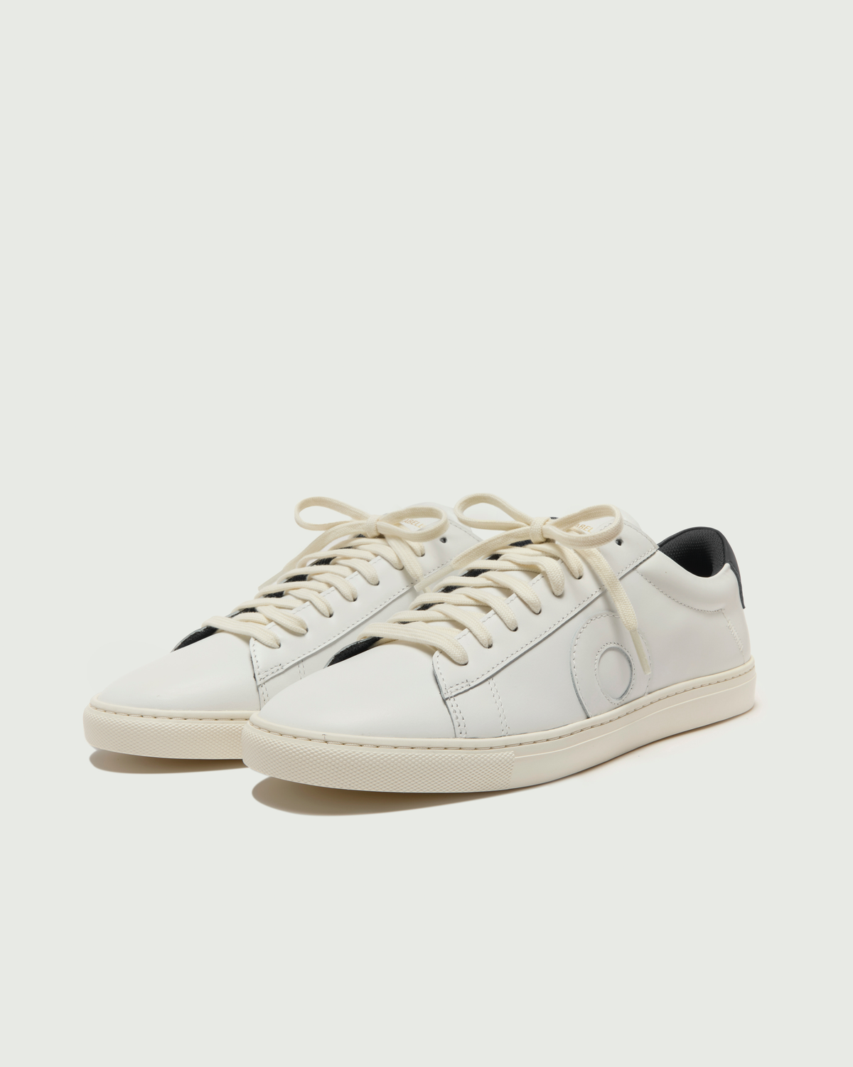 Low 1 | White / Black / Ivory